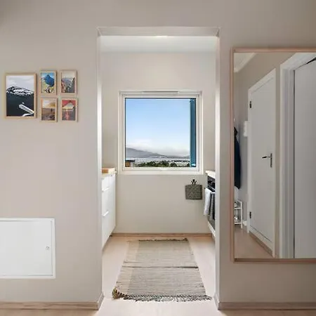 아파트 Modern In